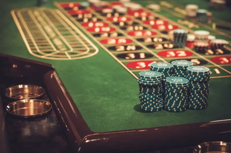 Discover the Regal World of RAJA168 App Casino